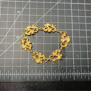 Fish, seahorse and starfish Gold tone vintage Bracelet